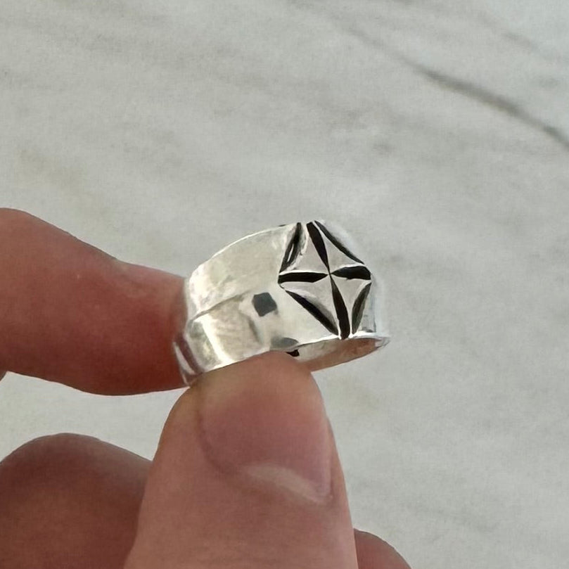gothic ring 