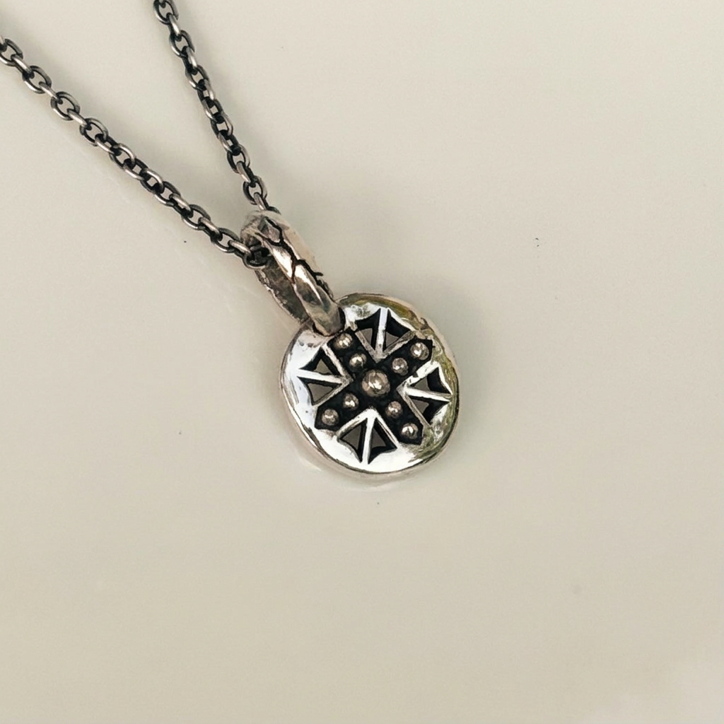 gothic silver cross pendant and necklace for men and women
