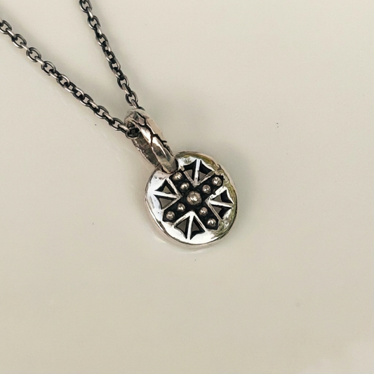 gothic silver cross pendant and necklace for men and women