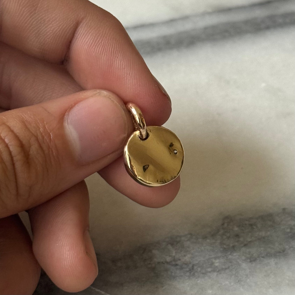 round diamond pendant 14k gold