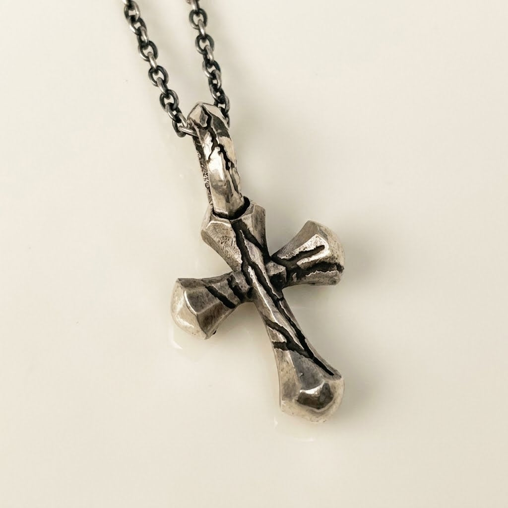 mens silver cross pendant 